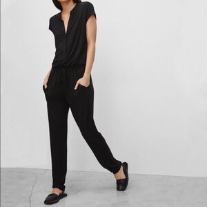 Aritzia Babaton Donnie Jumpsuit Short Sleeve Black Tapered Leg Medium